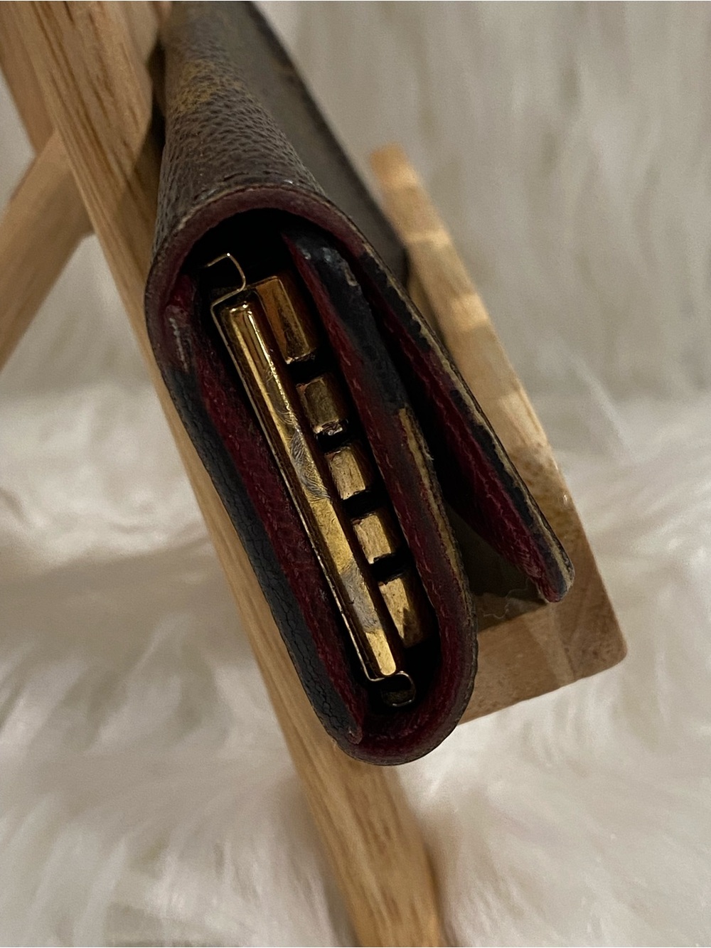 Louis Vuitton Monogram Brown Canvas Key Holder - burgundy interior - Picture 7 of 8